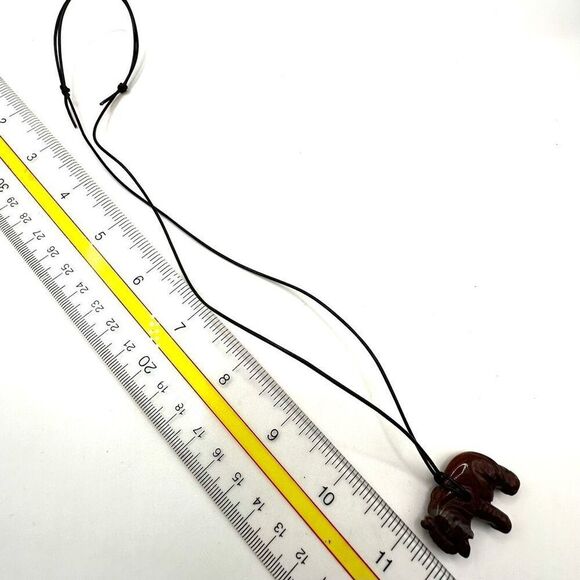 red jasper carved elephant pendant necklace - Picture 5 of 6